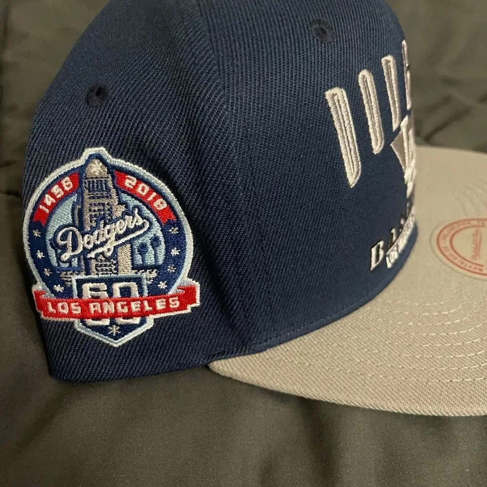 Los Angeles Dodgers Hat Snapback Navy Blue Mitchell & Ness Original Fit NWT MLB